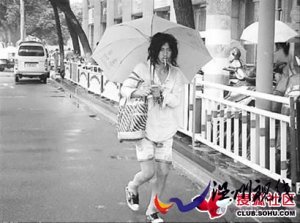 極品帥哥乞丐身世曝光 網(wǎng)友為其專(zhuān)門(mén)寫(xiě)歌