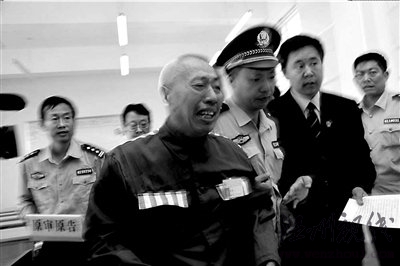 河南被錯(cuò)判殺人案當(dāng)事人不愿多說 害怕打擊報(bào)復(fù)