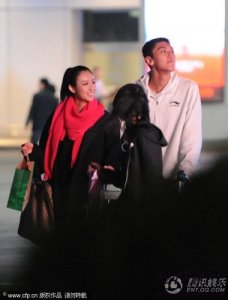 翟凌名利雙收勾新歡 深夜密約籃球員返香閨