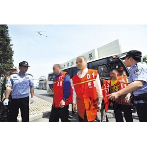 南京轉移千名大要案在押人員 直升機空中警戒