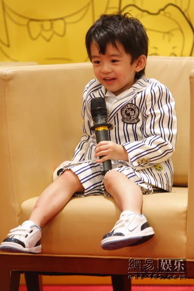 Lucas秀可愛英文。