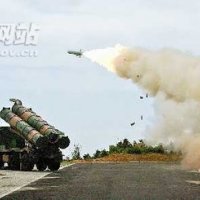 解放軍東海岸邊發(fā)射多枚新型導彈 演練飽和攻擊