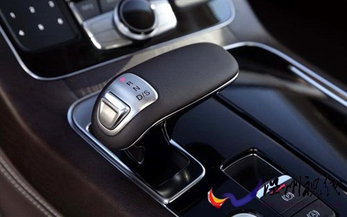 豪華車型新典范 海外試駕2011款奧迪-A8 汽車之家