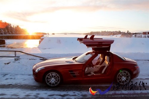 浪漫之旅 冰雪試駕2011款奔馳SLS AMG 汽車之家