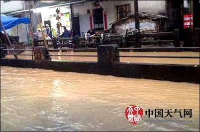 臺風海貝思影響福建 臺風登陸廣東以后福建南部遇暴