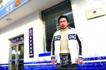 武漢最牛釘子戶童貽鴻想到北京找律師維護(hù)他的野蠻