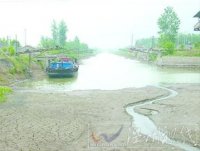 江蘇盱眙大旱 水鄉(xiāng)也大旱盱眙小龍蝦爭奪水源“大戰(zhàn)