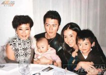 張柏芝離婚了嗎？一年一億元除了陳冠希還有誰養得