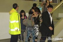 張柏芝離港 張柏芝深夜匆匆離港并沒有攜子只有胞弟