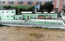 天津泳池電死人 天津天津市河北區(qū)游泳池內(nèi)掉入電線
