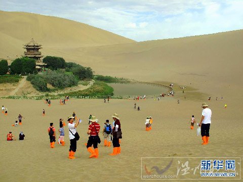 “沙漠奇觀”月牙泉或消失