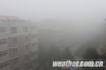 河北降雨氣候涼爽　清晨大霧籠罩