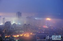 山東煙臺天氣　夜間平流霧美景