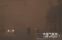 青海格爾木沙塵暴來(lái)襲