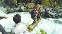四姑娘山登山14名失蹤者平安出山 驢友要負擔四姑娘