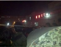 江蘇校車(chē)墜河 12月12日徐州豐縣首羨鎮(zhèn)發(fā)生小學(xué)校車(chē)