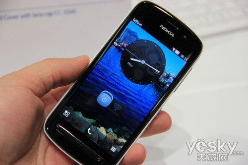 圖為:諾基亞 808 PureView 手機