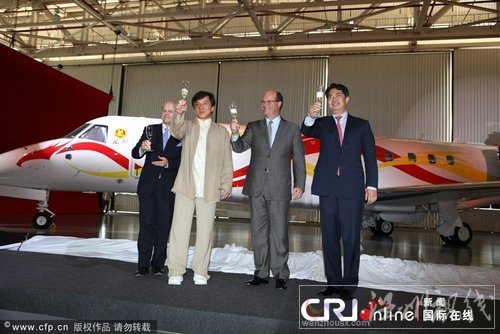 成龍三千萬美元巴西購客機 成其亞洲首席顧客