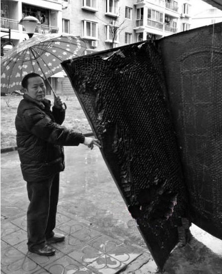 江西瑞昌地震安置房發(fā)現(xiàn)竹篾井蓋和紙板單元門