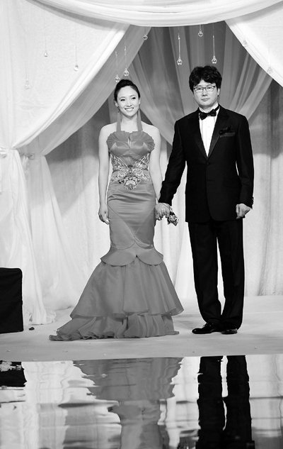 白靜和周成海不合葬(圖)