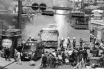 杭州公交車自燃 杭州12路公交車開到武林路口發生自