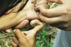 兄妹隱居深山20余年被村民稱為野人 導致兄妹隱居深