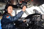 女航天員王亞平 女飛行員王亞平和劉洋有一人將成神