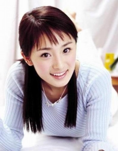 楊冪疑與劉愷威分手刪微博 揭開明星情侶整容真相