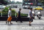 30日重慶出現(xiàn)40℃高溫日 預計本周將出現(xiàn)降雨