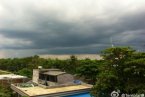 海南局地遭暴雨襲擊 海南未來三天仍有強降雨