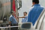 官員事故現(xiàn)場(chǎng)傻笑 陜西省安監(jiān)局局長(zhǎng)楊達(dá)才在車(chē)禍現(xiàn)