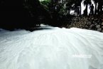 廣州增城河道超級泡沫 環保部門稱沒有危害
