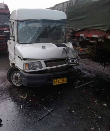 京臺高速山東段車禍