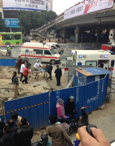 南寧地鐵塌方報道有誤，發(fā)生塌方事故的是南寧市政污水管線工地