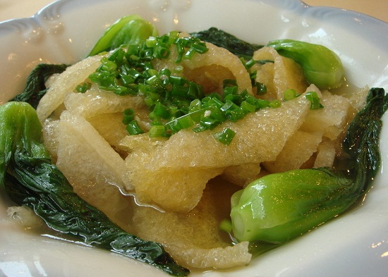 讓女人保持年輕的食物之八：肉皮