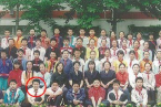 網上曝光李天一小學畢業照為中關村一小 李天一小學