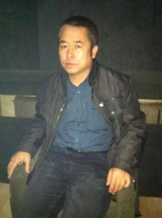 嬰兒被掐死埋入雪中