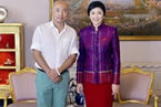 徐崢見(jiàn)英拉著裝被批 泰國(guó)時(shí)尚界對(duì)徐錚的著裝沒(méi)有批
