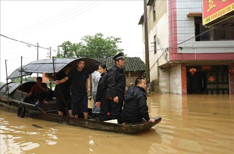 桂湘渝遭強降雨襲擊 近百萬人受災(zāi)