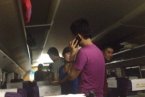 溫州到徐州動(dòng)車因故障停車 有的乘客在車廂悶暈倒了