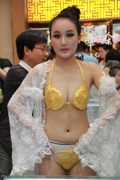 金店開(kāi)業(yè)黃金內(nèi)衣