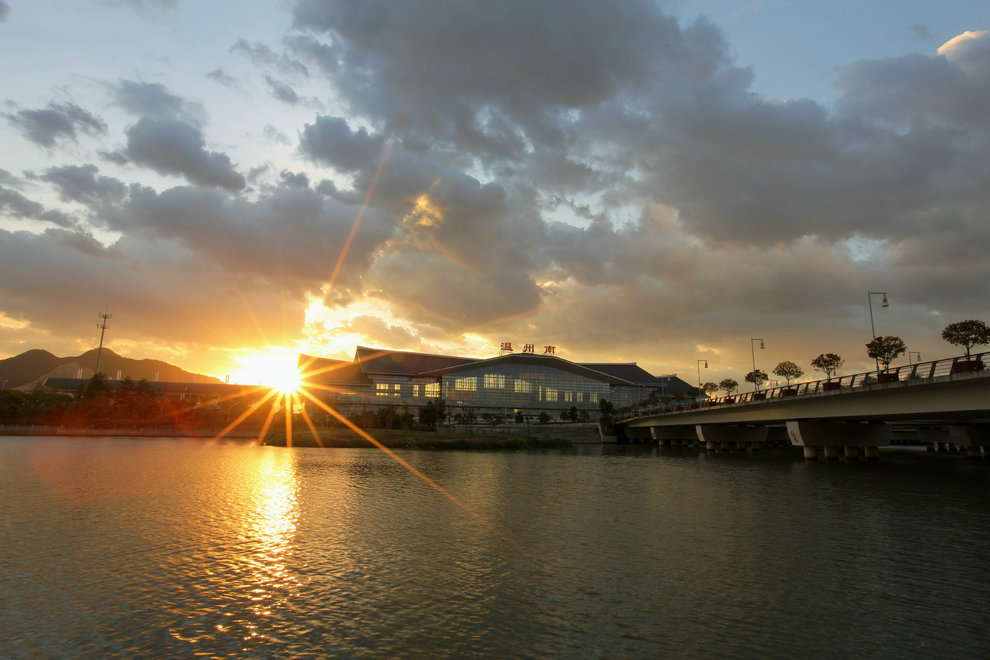 溫州動車南夜景