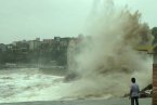 菲特向浙江溫嶺靠近 溫嶺沿海巨浪滔天