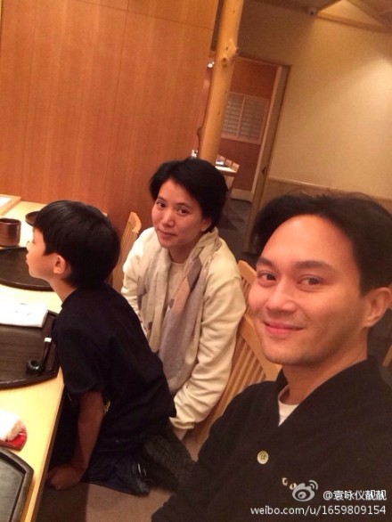張智霖兒子照片 張智霖和張慕童照片