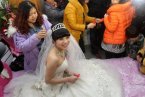 癌癥女孩與男友結婚 因為愛情鄭州重病女孩結婚