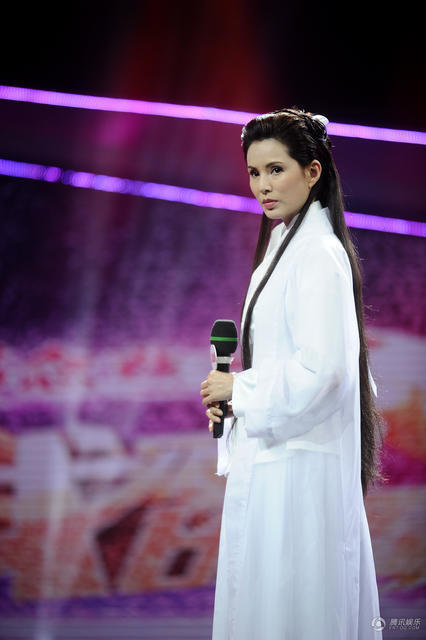 李若彤19年后再扮小龍女