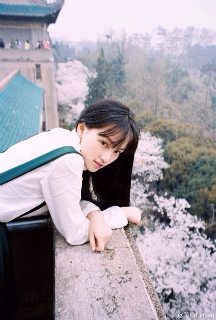 武大女神黃燦燦 武漢大學黃燦燦清純照