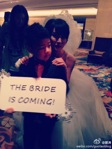 吳京謝楠婚禮上 王詩齡石頭當花童