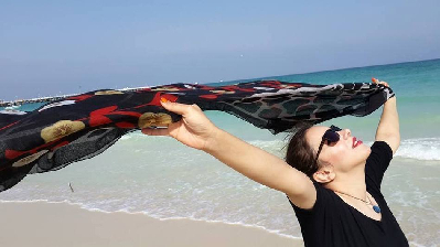 伊朗女子曬摘掉面紗照片獲贊