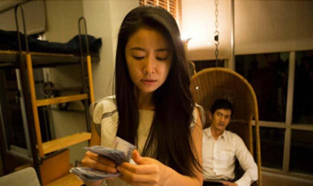 我的媽媽林心如素顏出境 演的是一個(gè)強(qiáng)勢(shì)妻子